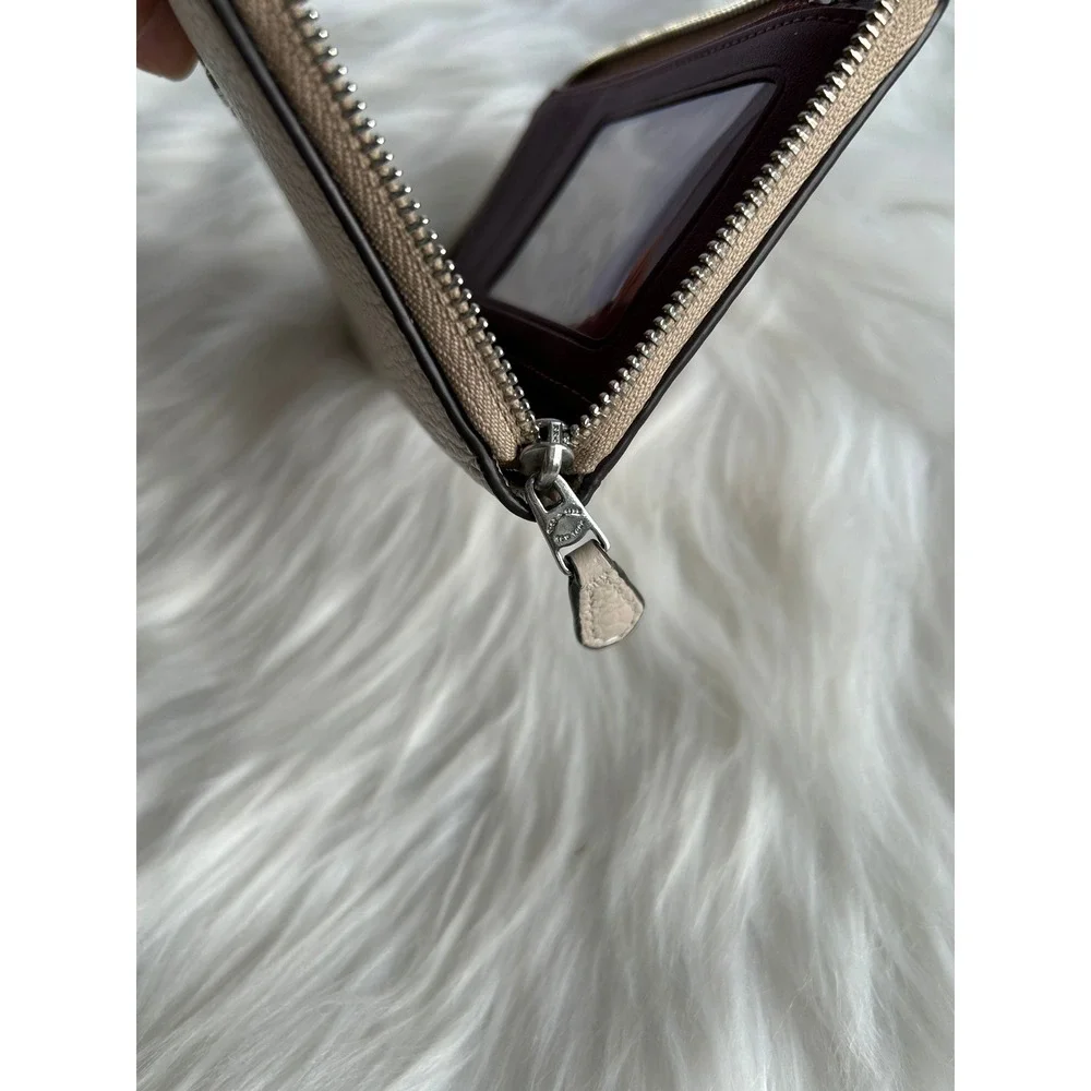 Coach Medium Zip Around Taupe Pebbled Leather Wallet Excellent - Picture 7 of 7